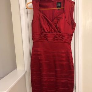 Jax Red cocktail dress size 8 sheath knee length
